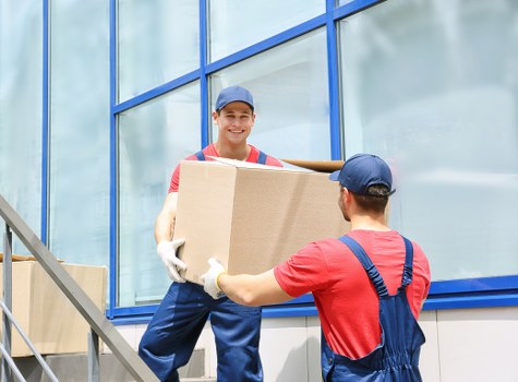 London removal truck for hire